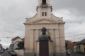 Fábián Gábor szobra az Arad Belvárosi Református templom előtt
