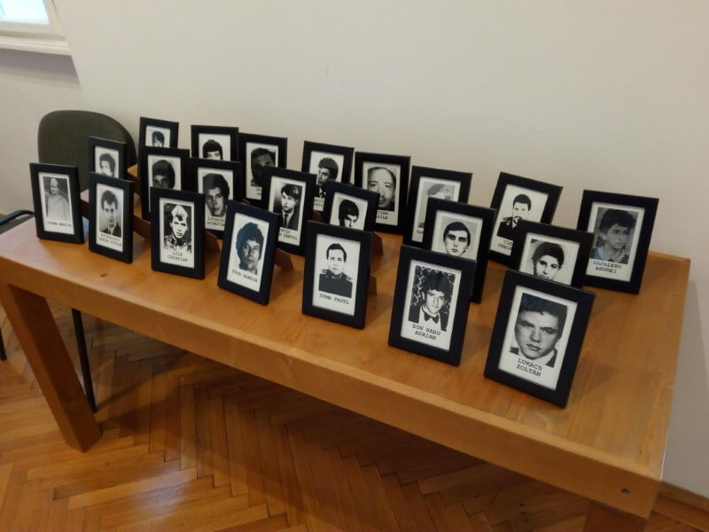 A romániai 1989-es forradalom áldozatainak fotói