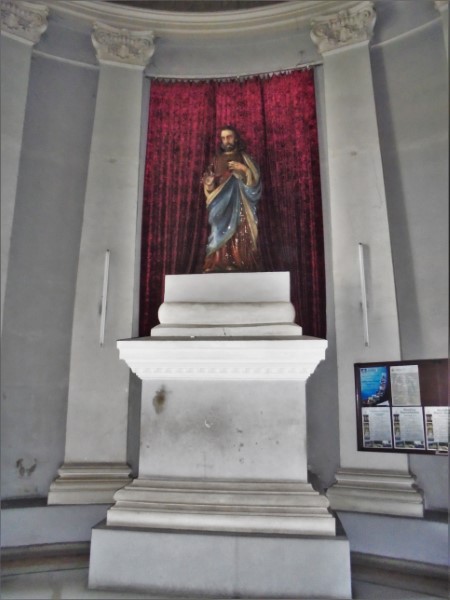 A Páduai Szent Antal-katedrális Jézus szobra