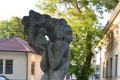 Esztergom Születés szobor, avagy Anya gyermekével