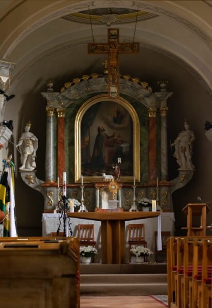 Füzér - A Szent István római katolikus templom oltára