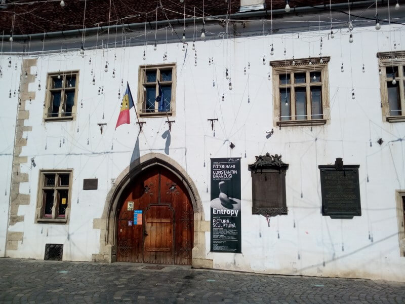 Kolozsvár Mátyás király szőlőháza és az azon elhelyezett emléktábla