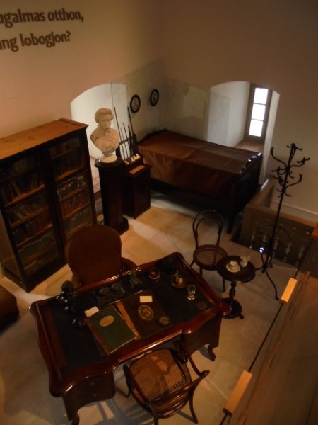 Arany János akadémiai dolgozószobája az Arany János Emlékmúzeumban