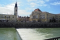 Nagyvárad Városháza és a Szent László Római katolikus templom a Kőrös partján