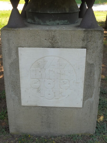 Nyíregyháza Bessenyei György emlékmű a temetőben