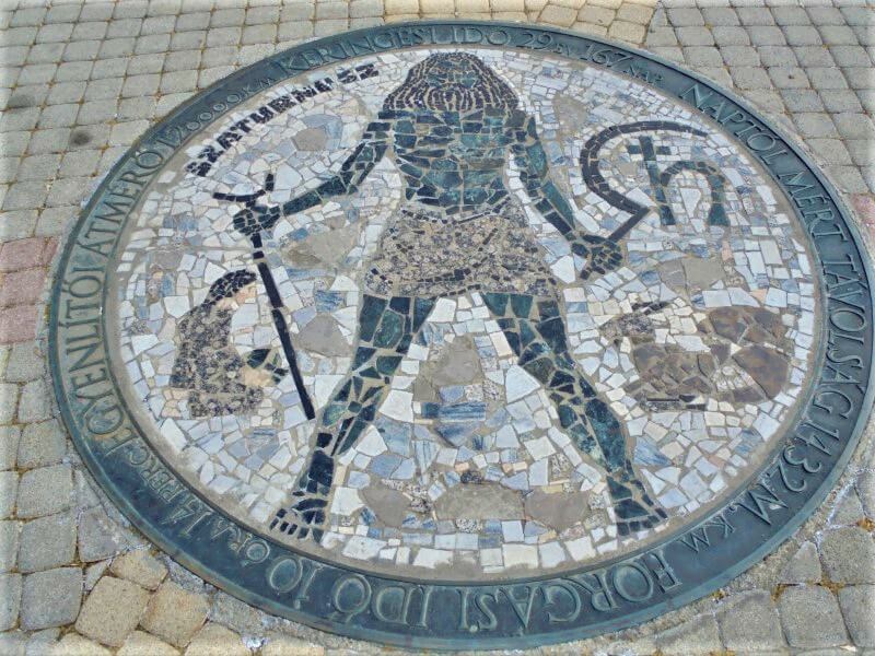 Nyíregyháza A Kossuth tér mozaik bolygói: Szaturnusz