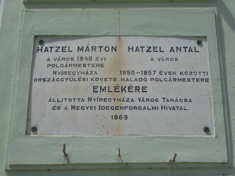 Nyíregyháza Hatzel Márton és Hatzel Antal polgármesterek emléktáblája