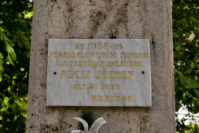 Nyírtelek Pécsi József emléktábla a temetőben
