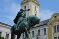 Pécs A Hunyadi János szobor és a városháza