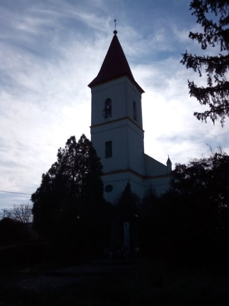 Tiszaeszlári Református Egyházközösség temploma