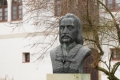 Vaja - Ráday Pál szobor a Vay-kastély kertjében